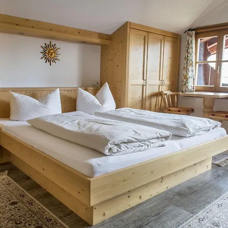 Kleine, Feine Sonnwend بيت ضيافة ألباخ