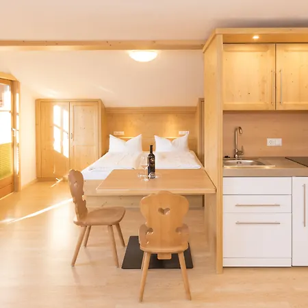 Kleine, Feine Sonnwend 3* ألباخ